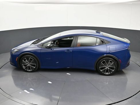 Used 2026 Toyota Prius Plug-In Hybrid FWD image 17