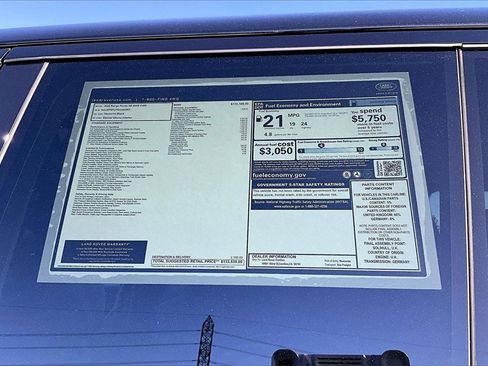 New 2025 Land Rover Range Rover SE image 13