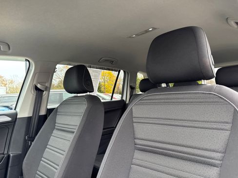 Used 2024 Volkswagen Tiguan S image 14