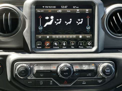 Used 2021 Jeep Wrangler Unlimited Sport AWD/4WD image 15