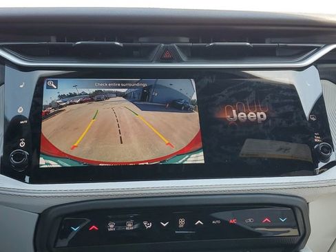 New 2026 Jeep Cherokee Limited AWD/4WD image 31