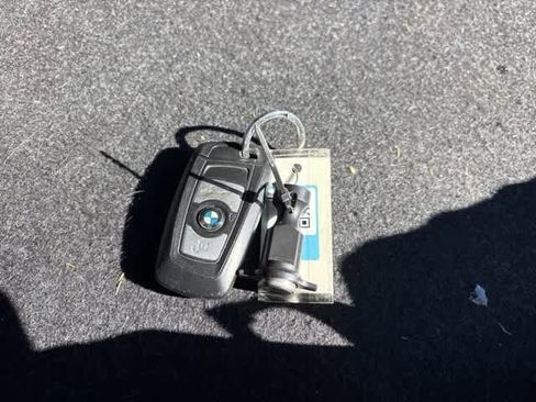 Used 2015 BMW 320i xDrive 320i xDrive image 21