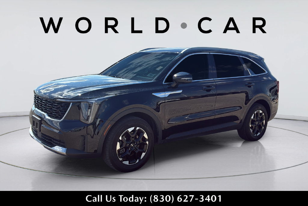 Used 2025 Kia Sorento S FWD image 11
