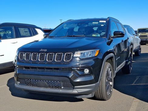New 2026 Jeep Compass Limited AWD/4WD image 3