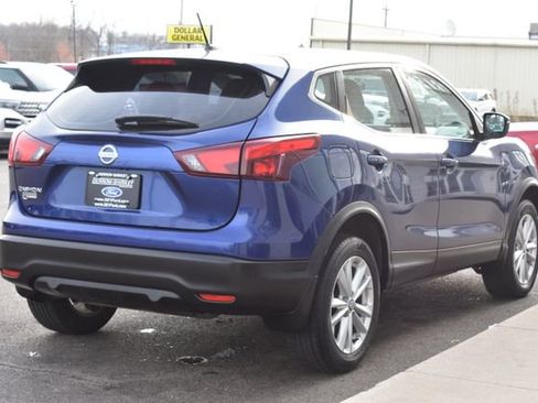 Used 2019 Nissan Rogue Sport S image 6