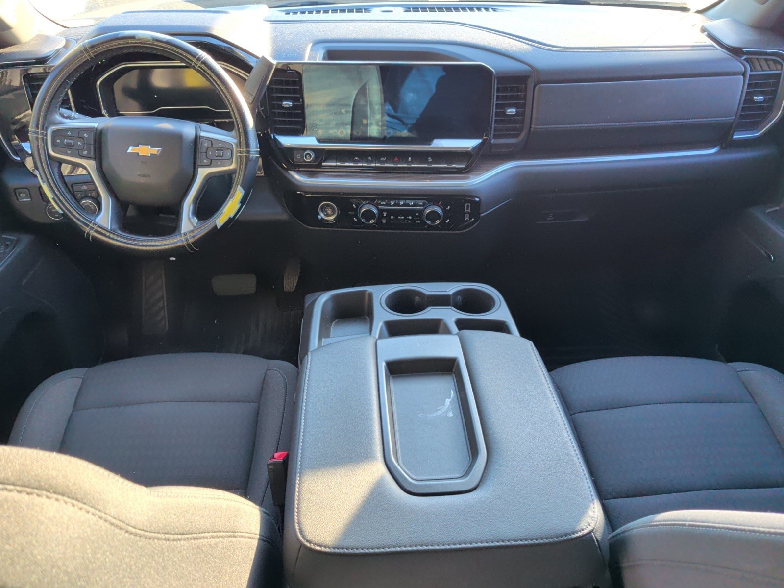 Used 2022 Chevrolet Silverado 1500 LT w/ Z71 Off-Road Package AWD/4WD image 19