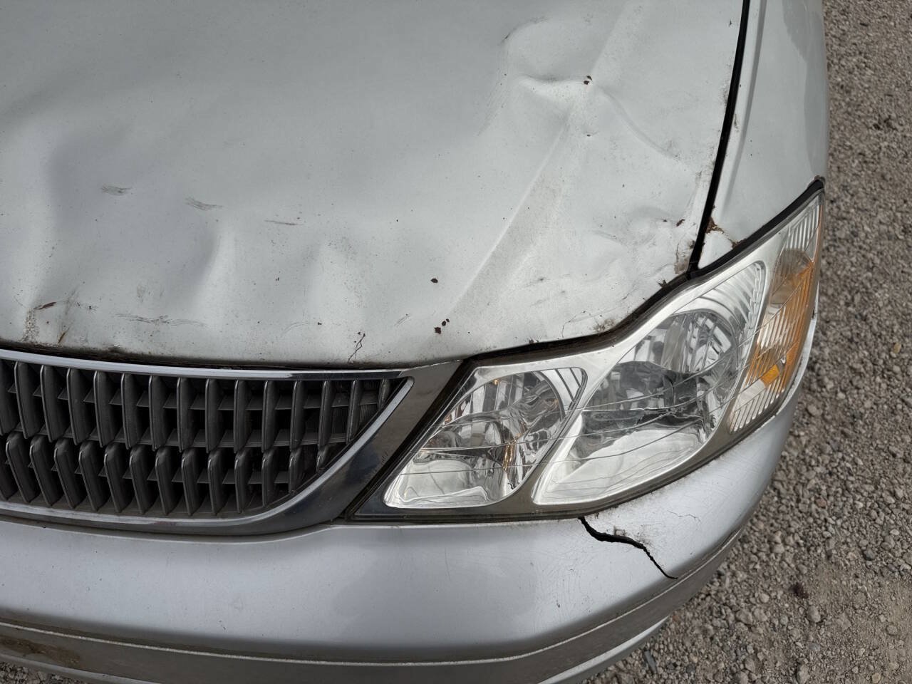 Used 2000 Toyota Avalon XL FWD image 44