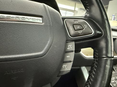 Used 2017 Land Rover Range Rover Evoque HSE image 18