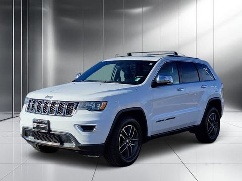 Used 2017 Jeep Grand Cherokee Limited image 22