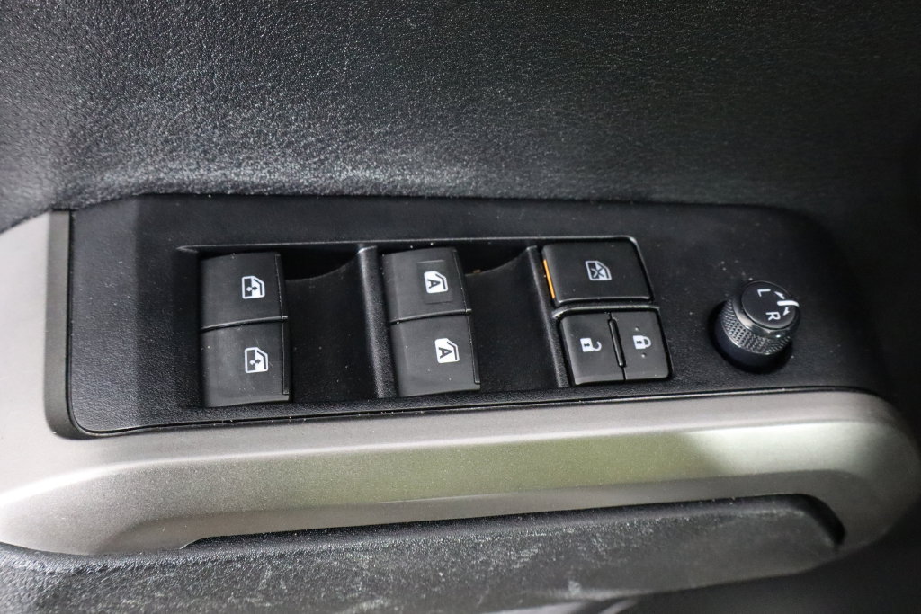 Used 2023 Toyota Tacoma SR5 AWD/4WD image 20