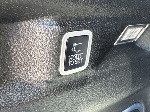 Certified 2021 Jeep Grand Cherokee L Limited AWD/4WD image 12