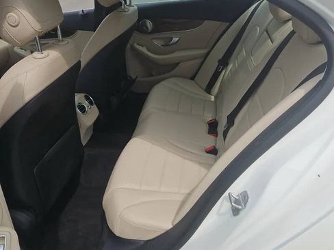 Used 2015 Mercedes-Benz C 300 4MATIC Sedan image 9