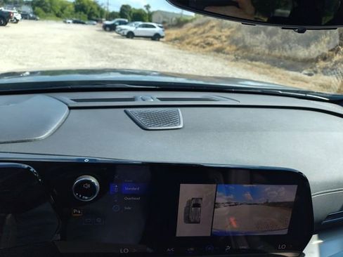 New 2026 Chevrolet Traverse LT w/ Enhanced Driving Package image 28