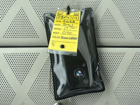 Certified 2025 BMW i7 xDrive60 w/ Premium Package AWD/4WD image 36