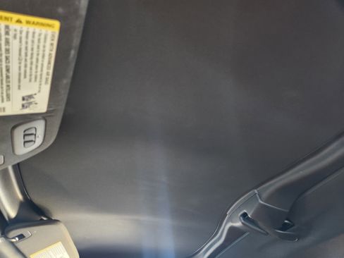 Certified 2018 Chevrolet Corvette Stingray Coupe w/ 2LT Preferred Equipment Group image 39