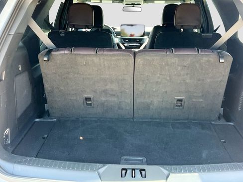 Used 2025 Ford Explorer Platinum w/ LUX Leather Package AWD/4WD image 29