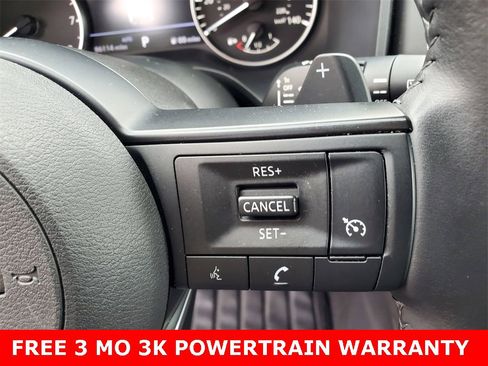 Used 2022 Nissan Rogue S image 13