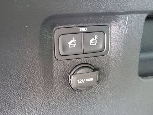 Used 2020 Kia Telluride S FWD image 33