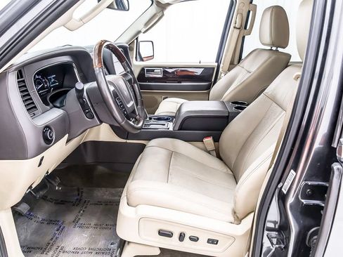 Used 2015 Lincoln Navigator 2WD w/ Equipment Group 101A Reserve image 25