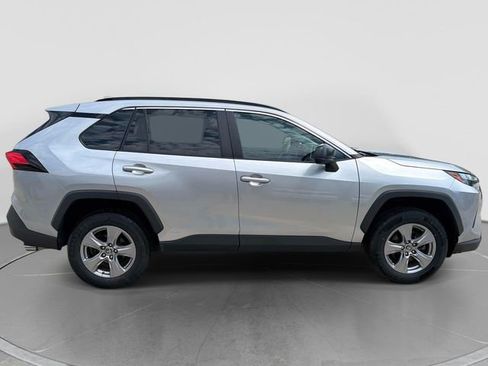 Used 2023 Toyota RAV4 LE AWD/4WD image 7
