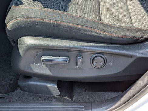 Used 2025 Honda CR-V Sport image 15