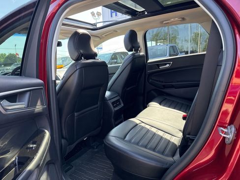 Used 2019 Ford Edge SEL w/ Equipment Group 201A AWD/4WD image 5