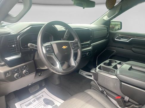 Used 2022 Chevrolet Silverado 1500 LT AWD/4WD image 16