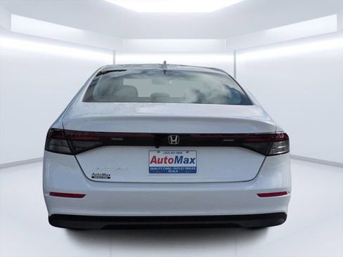 Used 2025 Honda Accord LX image 4