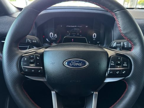 Used 2025 Ford Explorer ST AWD/4WD image 26
