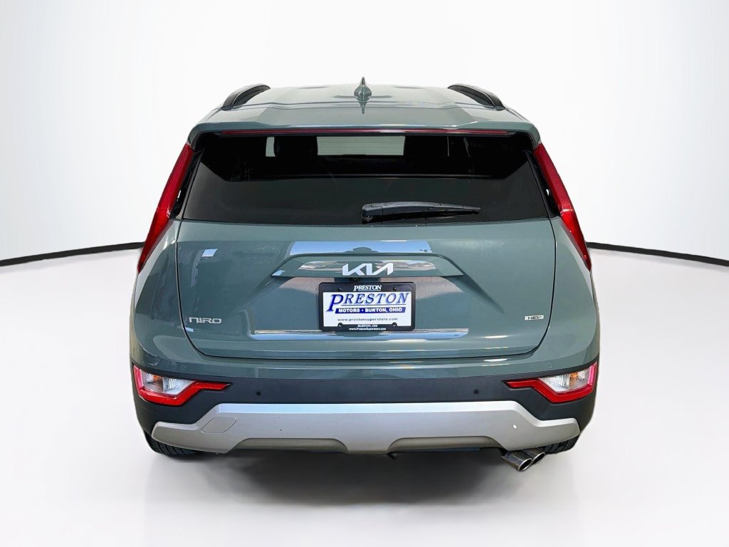 Used 2023 Kia Niro EX FWD image 6