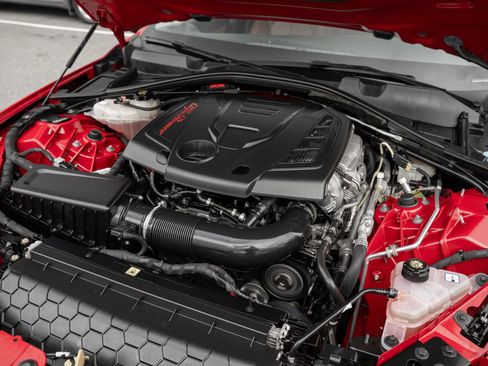 Used 2020 Alfa Romeo Giulia AWD w/ Cold Weather Package image 27