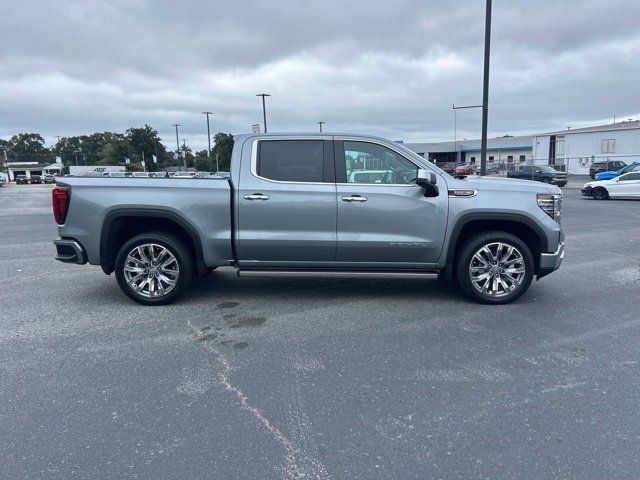 Used 2025 GMC Sierra 1500 Denali w/ Denali Reserve Package AWD/4WD image 5