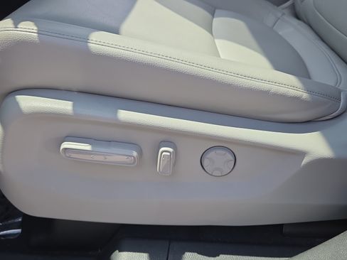 Certified 2024 Honda Odyssey EX-L image 10