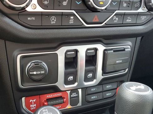 New 2026 Jeep Wrangler Willys AWD/4WD image 21