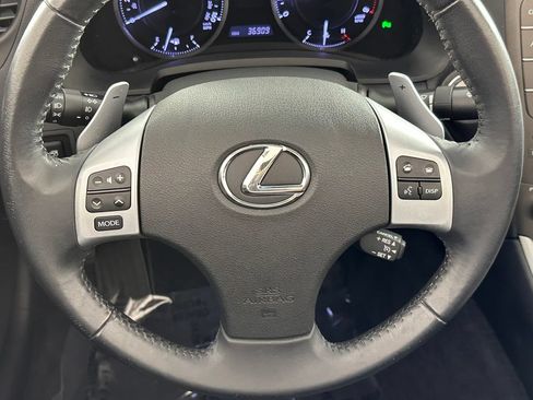 Used 2011 Lexus IS 250C w/ Luxury Pkg RWD image 28