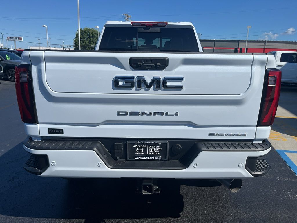 Used 2026 GMC Sierra 2500 Denali Ultimate AWD/4WD image 8