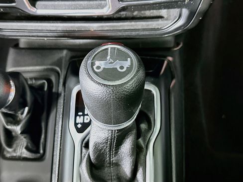 Used 2018 Jeep Wrangler Unlimited Sport AWD/4WD image 24