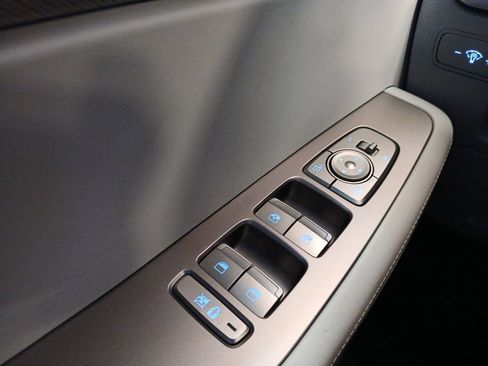 Used 2025 Hyundai Palisade SEL FWD image 17