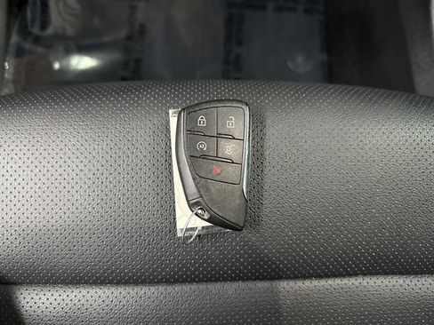 Used 2025 Chevrolet Traverse Z71 w/ Enhanced Driving Package AWD/4WD image 43