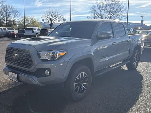 Used 2021 Toyota Tacoma TRD Sport w/ TRD Premium Sport Package image 1
