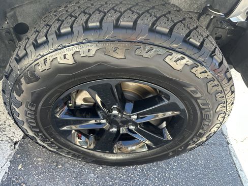 Used 2022 Jeep Wrangler Unlimited Sahara image 6