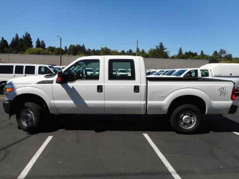 Used 2012 Ford F250 XL w/ PWR Equipment Group AWD/4WD image 6