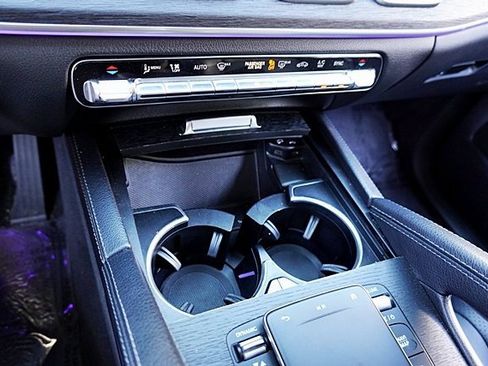 Used 2022 Mercedes-Benz GLE 350 4MATIC image 32