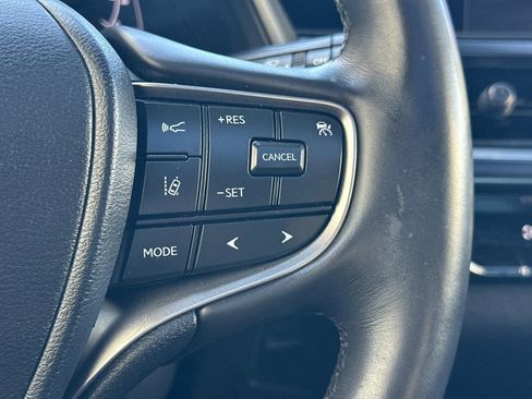 Used 2024 Lexus UX 250h F Sport FWD image 27
