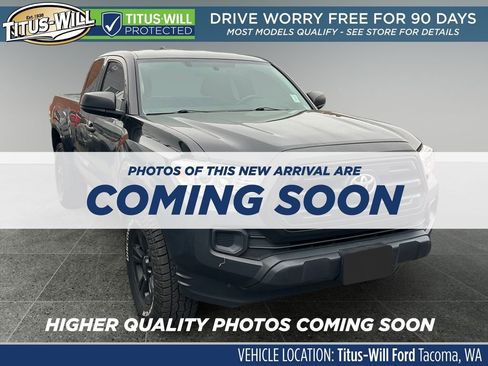 Used 2017 Toyota Tacoma SR image 1