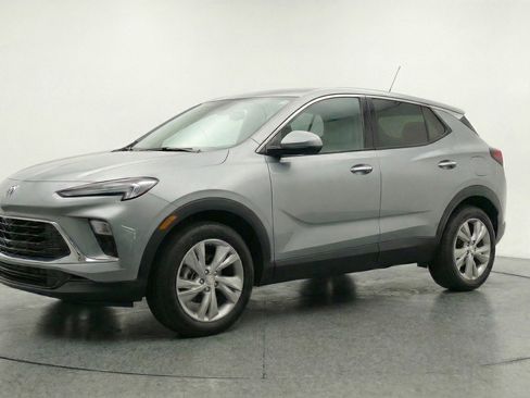 Used 2025 Buick Encore GX Preferred image 3