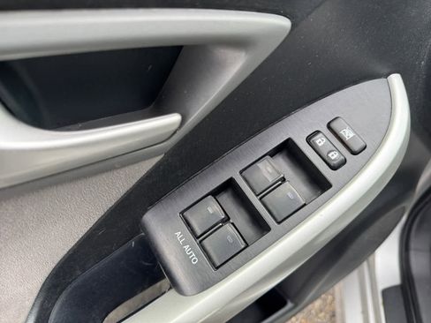 Used 2014 Toyota Prius Two image 15