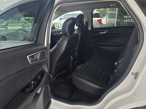 Used 2019 Ford Edge SEL w/ Equipment Group 201A AWD/4WD image 38
