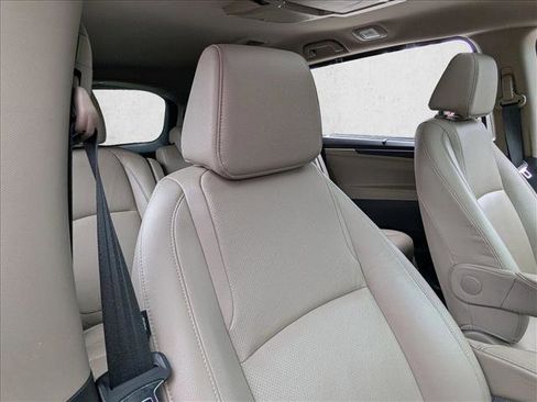 Used 2018 Honda Odyssey Elite image 16