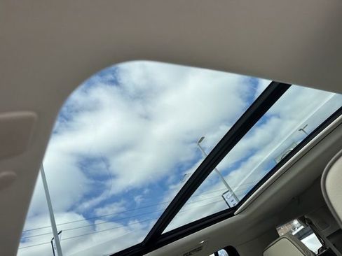 Used 2023 GMC Yukon Denali image 22